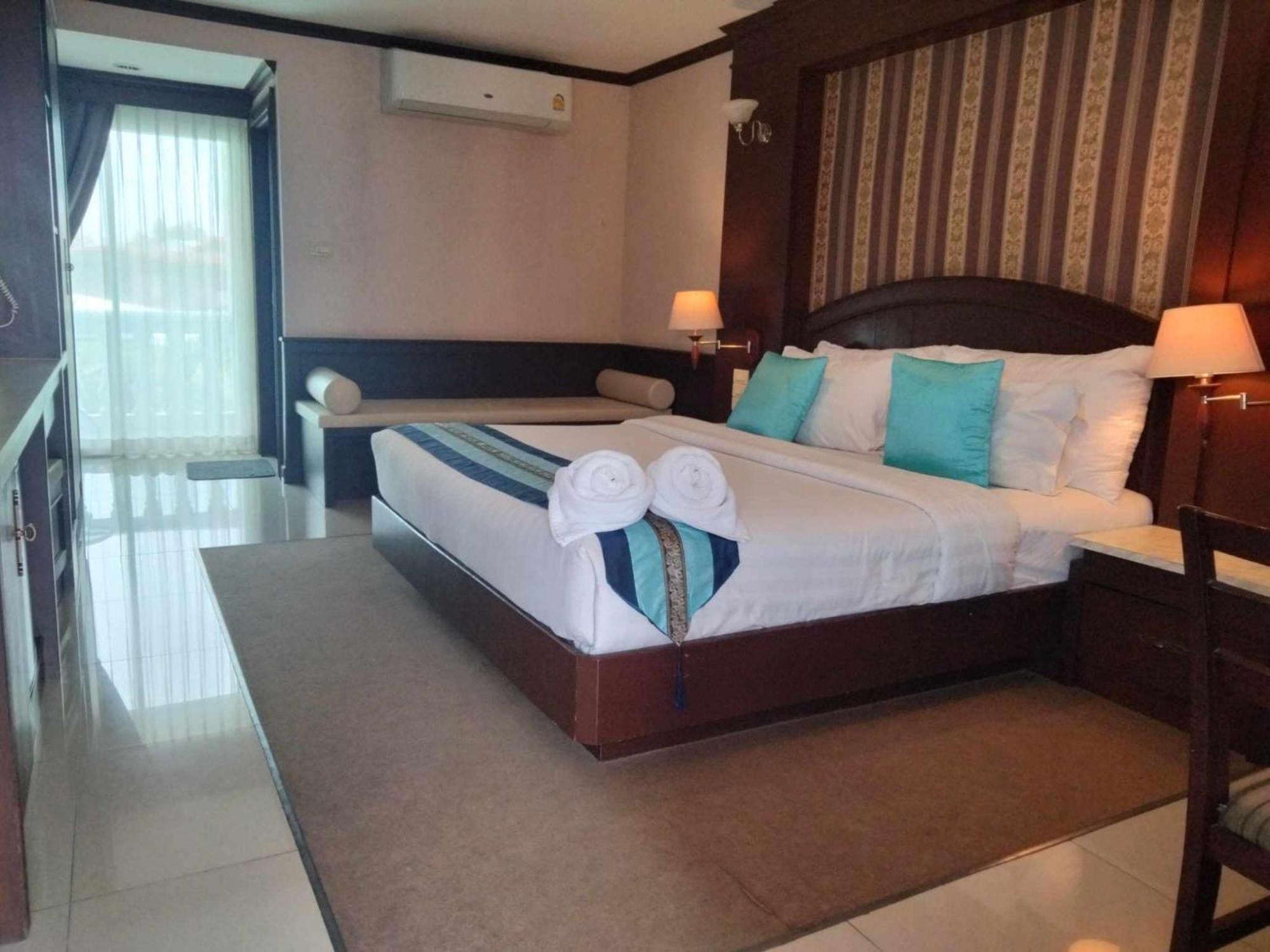 The Lion King Hotel Udonthani Bagian luar foto