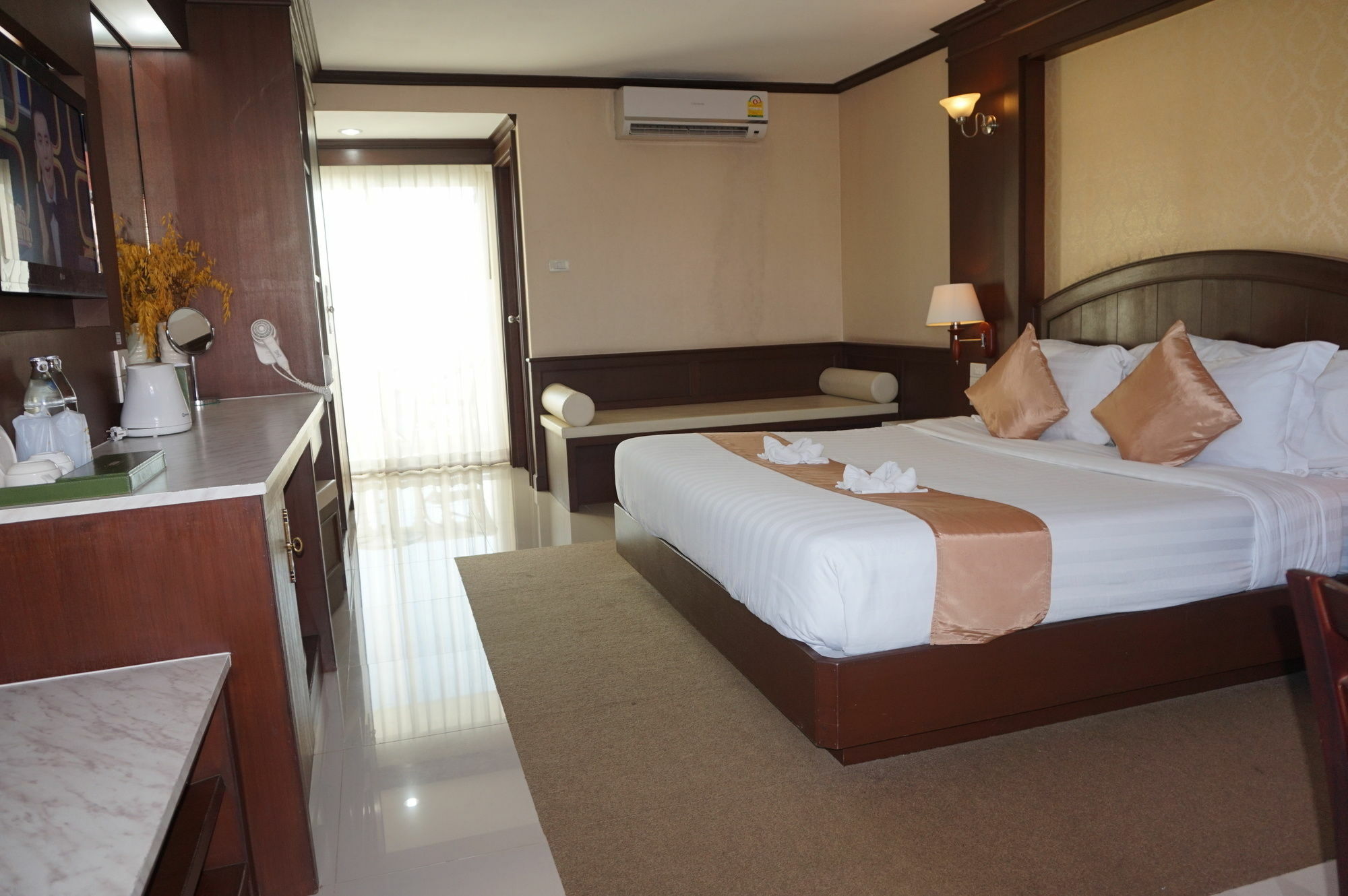 The Lion King Hotel Udonthani Bagian luar foto